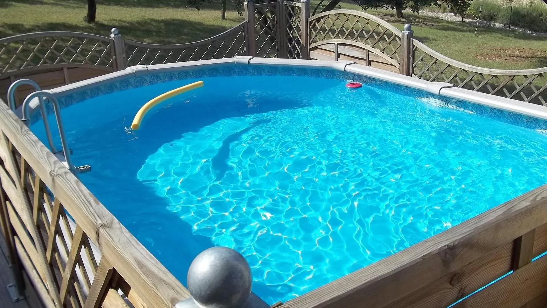 Bed & Breakfast Chambres D'Hotes Des Couleurs Et Des Mots Villeneuve-de-Berg